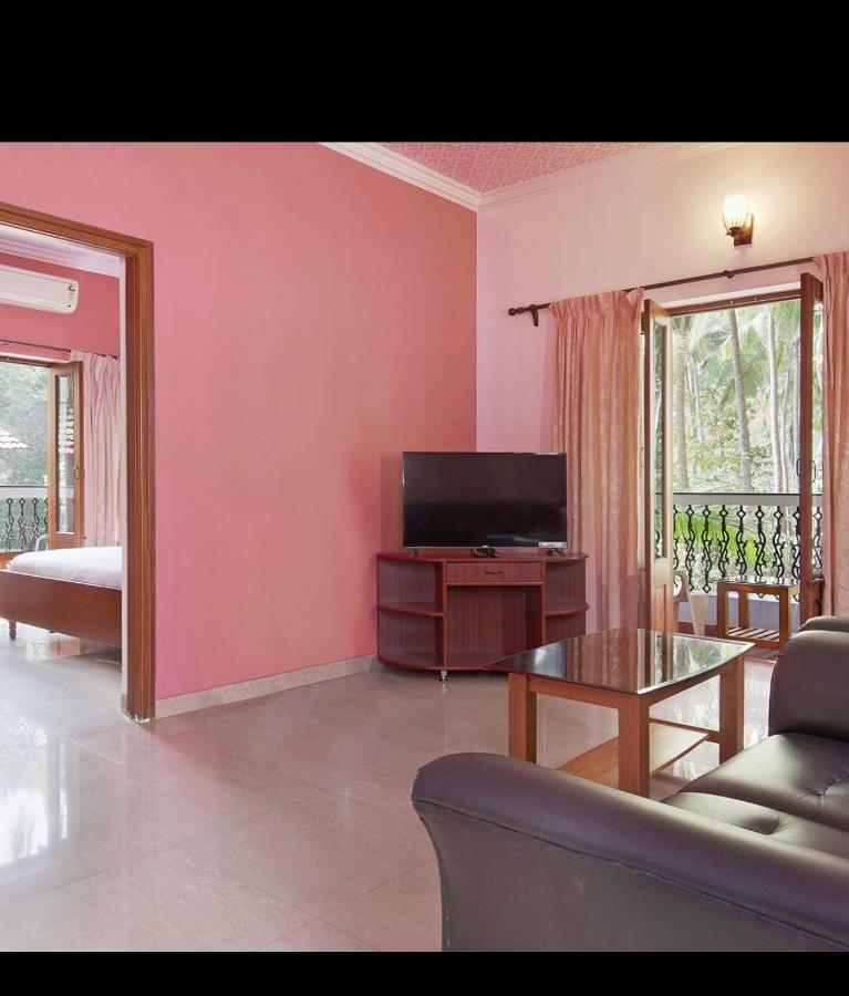 Franria Villa Guest House 卡兰古特 外观 照片