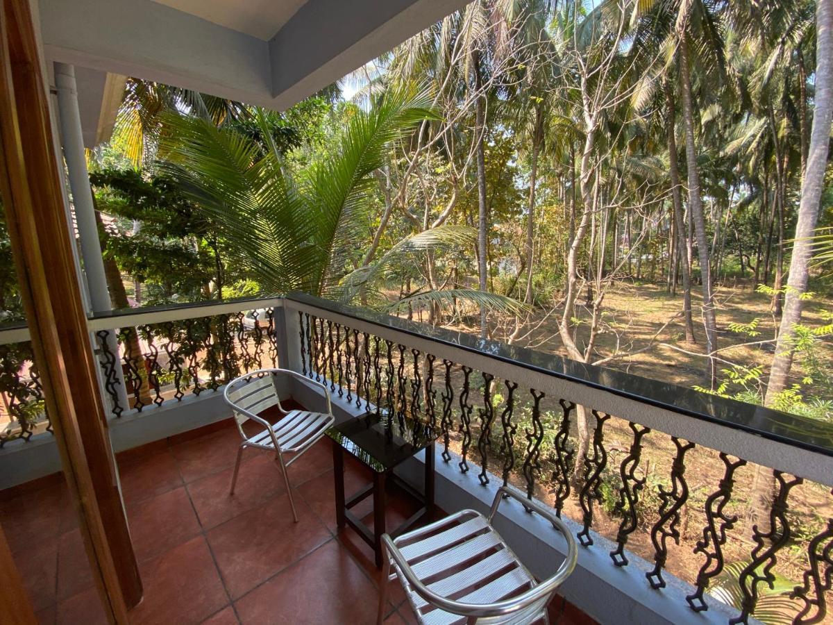 Franria Villa Guest House 卡兰古特 外观 照片