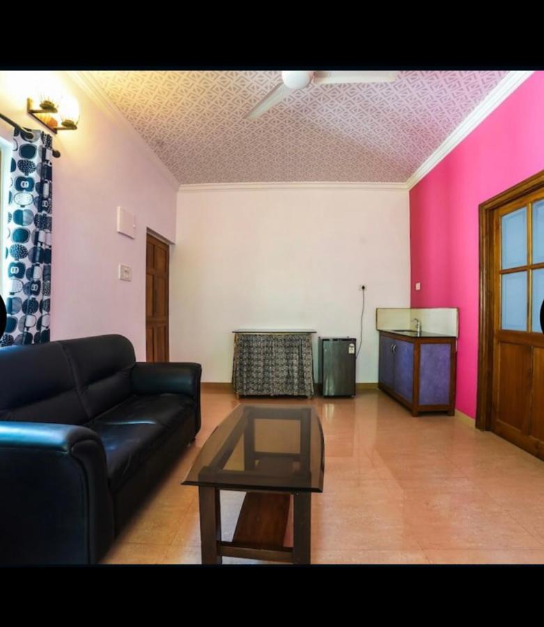 Franria Villa Guest House 卡兰古特 外观 照片