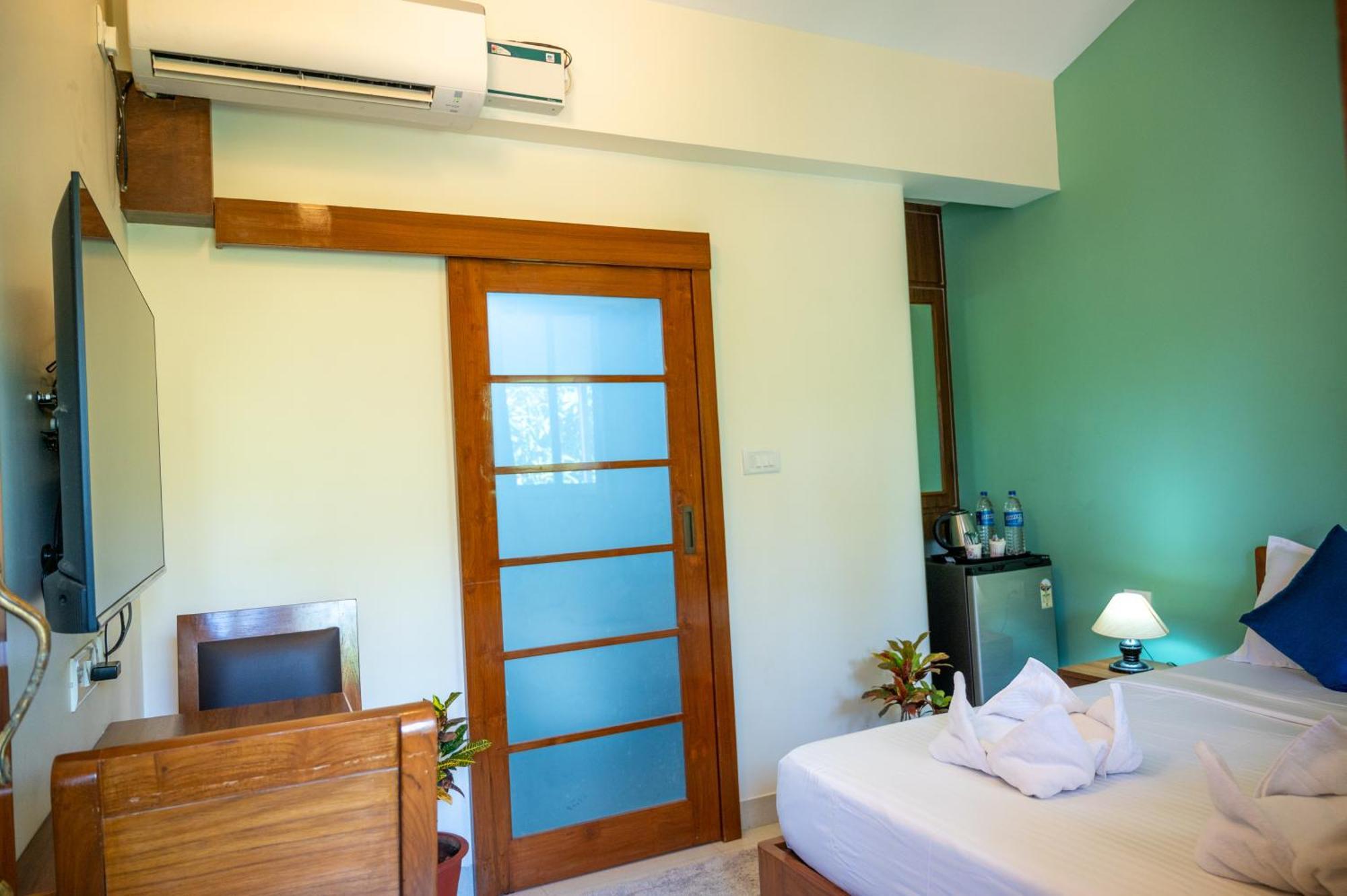 Franria Villa Guest House 卡兰古特 外观 照片