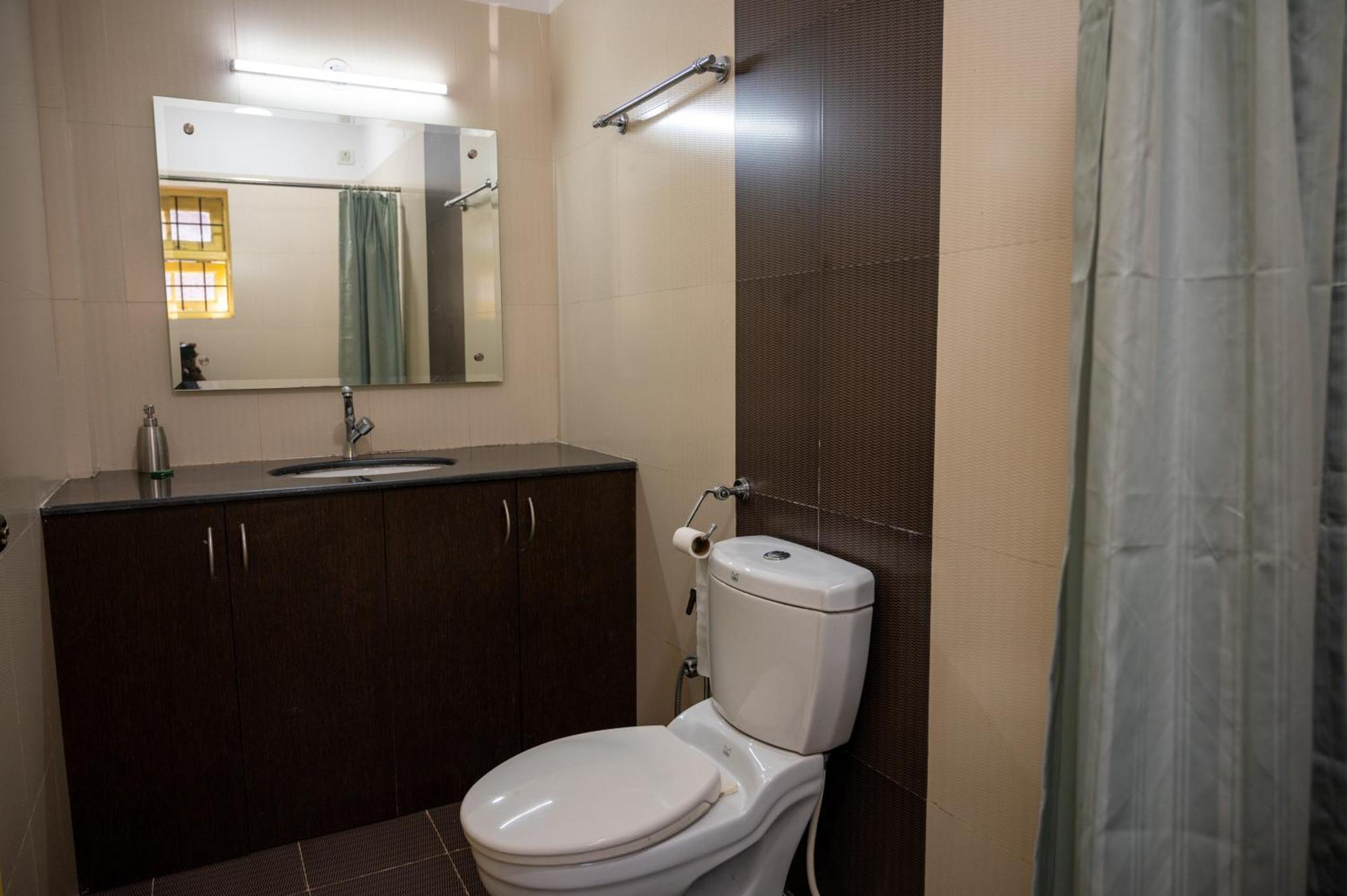 Franria Villa Guest House 卡兰古特 外观 照片